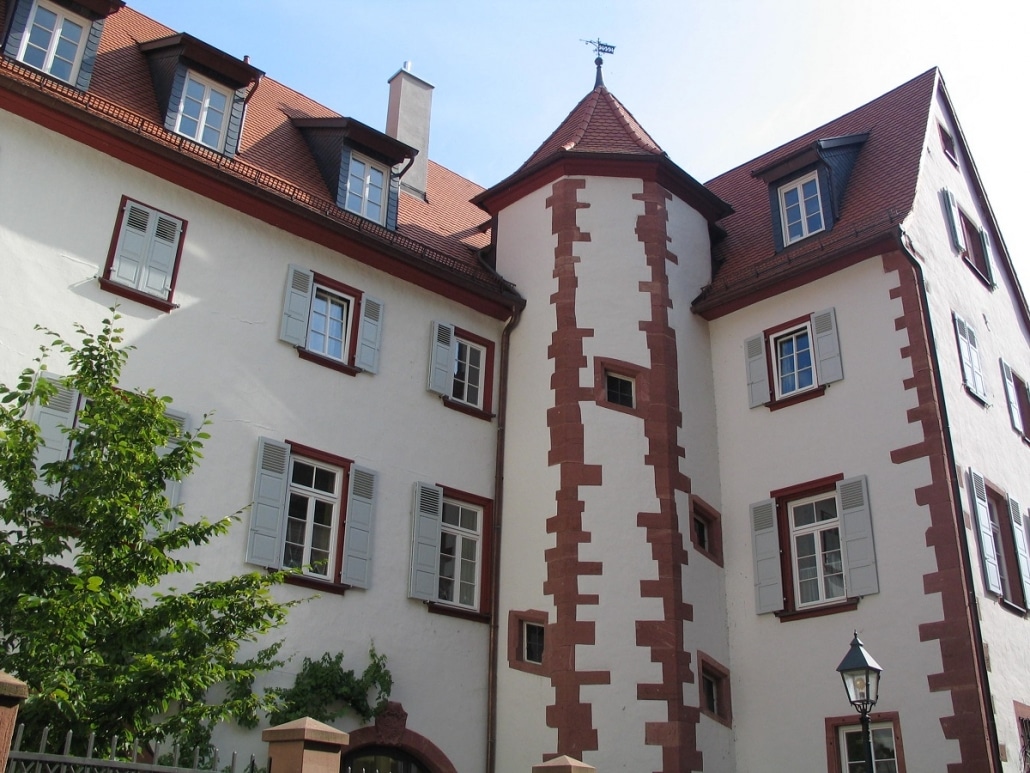 Treppenturm des Adelshofs oder Oberamts in Miltenberg, heute Stadtbücherei