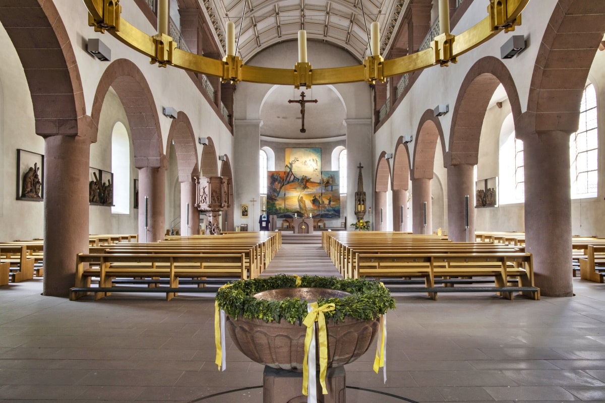 Katholische Pfarrkirche St. Jakobus in Miltenberg von innen