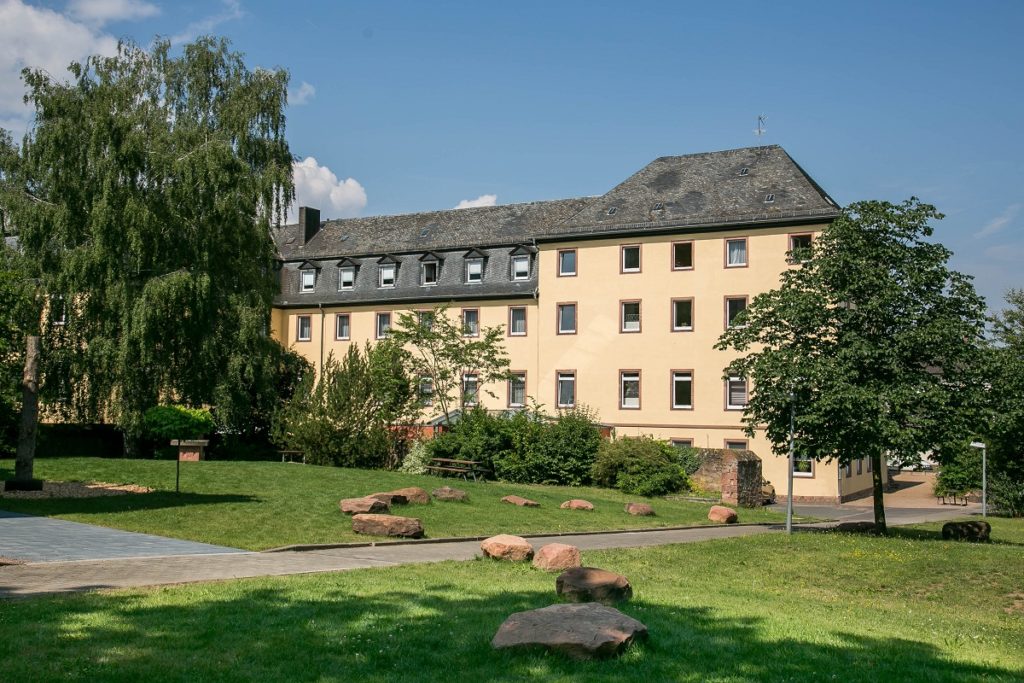 Jugendhaus St. Kilian in Miltenberg - Ansicht vom Garten aus
