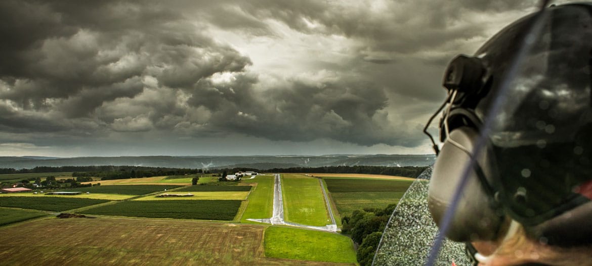 Landeanflug dunkle Wolken © Flugsportclub FSC Miltenberg eV