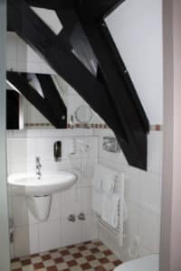 Badezimmer im Hotel Schmuckkästchen in Miltenberg