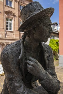 Statue von Joseph Martin Kraus am Marktplatz in Miltenberg