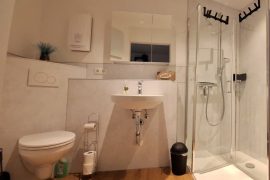 Ferienwohnung Annette Faust in Miltenberg - Badezimmer