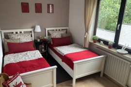 Ferienwohnung Bretz in Miltenberg - Schlafzimmer mit zwei Einzelbetten