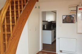 Ferienwohnung Leis Nr. 10 in Bürgstadt - Flur zu Küche und Treppe