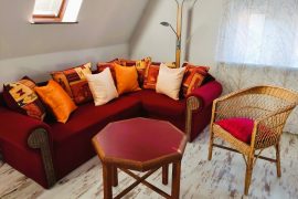 Ferienwohnung Hartnagel in Bürgstadt - Sofa in der Wohnecke