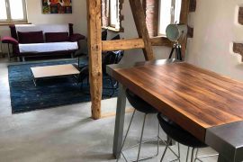 Wohn-Esszimmer der Ferienwohnung Mauersegler in Miltenberg