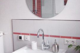 Ferienwohnung Oswald in Miltenberg - Waschtisch im Badezimmer