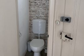 Gästetoilette in der Ferienwohnung 9. Riese in Miltenberg