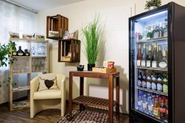 Bar zur Selbstbedienung im Flair Hotel Hopfengarten in Miltenberg