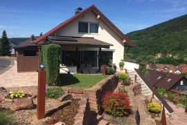 Gästehaus Tatjana in Miltenberg-Breitendiel von außen mit Garten