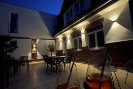 Mainterrasse Panorama Apartments - Terrasse am Abend