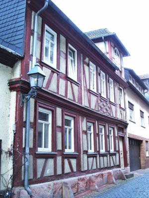 Haus der Familie Bischoff im Miltenberger Schwarzviertel